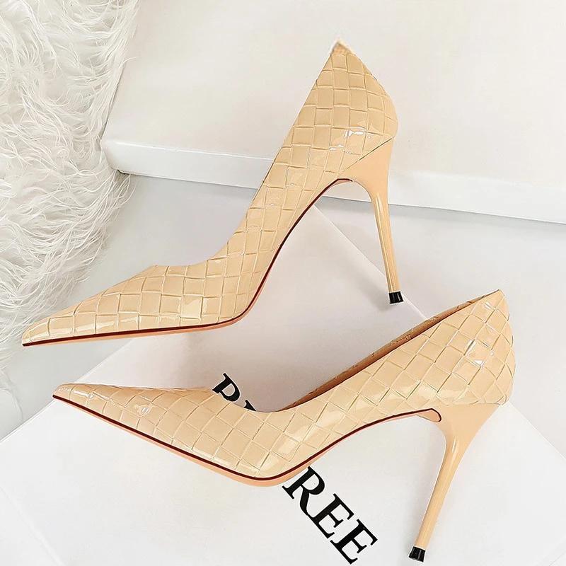 Woven Pattern Patent Leather Woman Pumps High Heels Apricot / 34