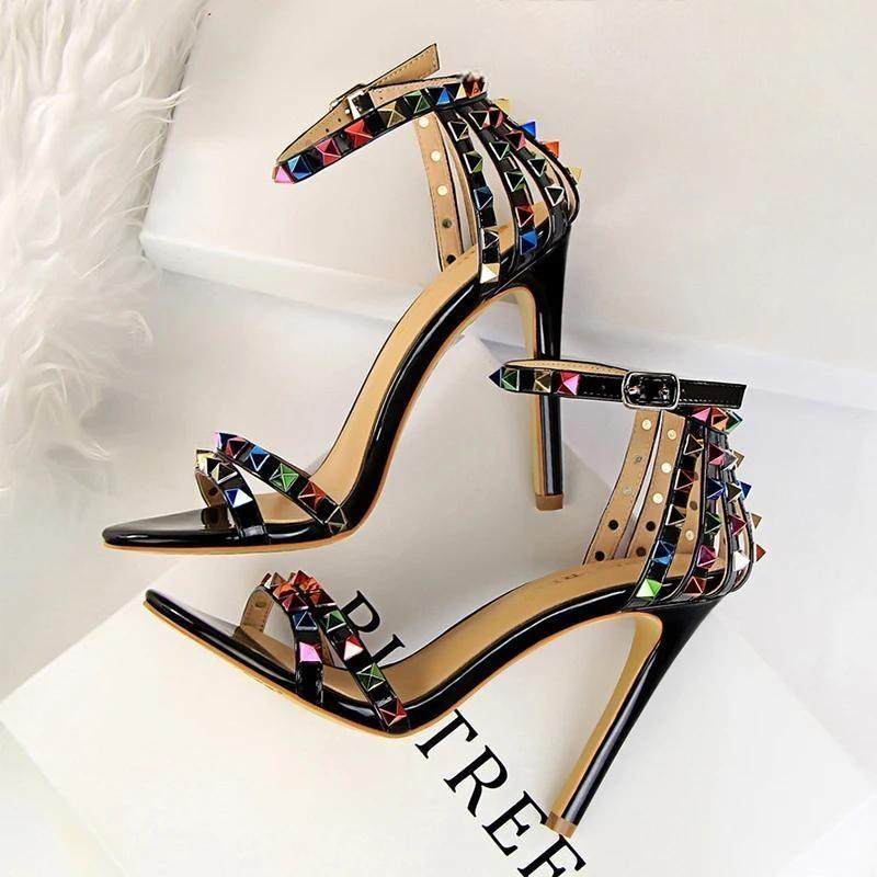 Rivets Women Sandals Roman Style Heeled Black / 34