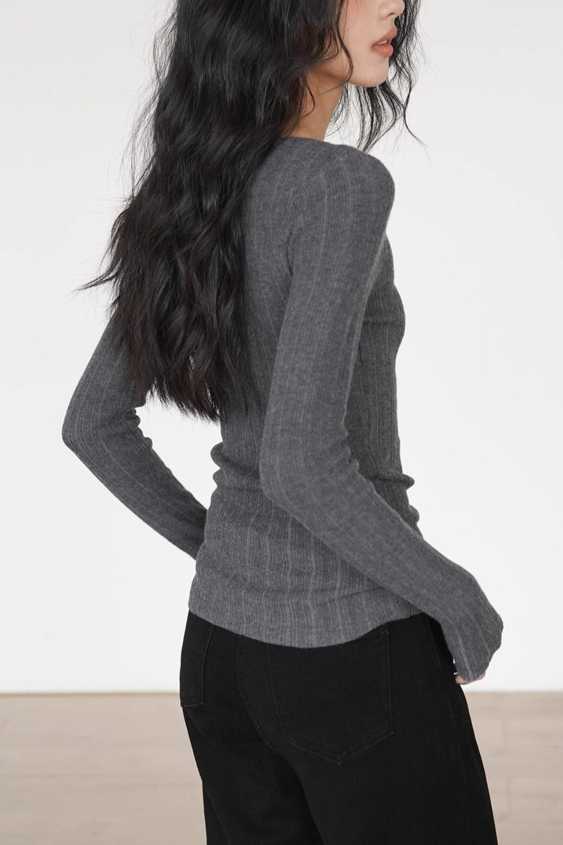 Lightweight Grey Fitted Knit Top