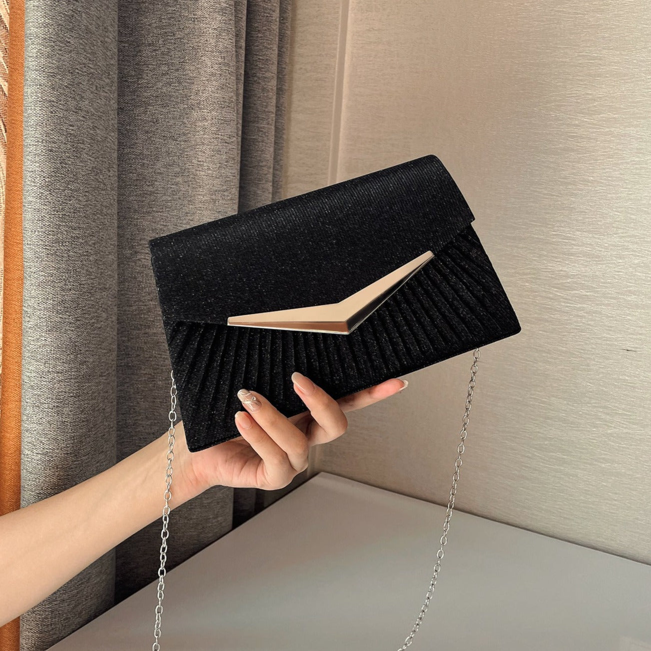 Shiny Pleated Clutch By Amy