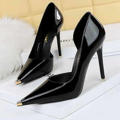 Patent Leather Women Pumps With Metal Tip High Heels 7 Cm And 10.5