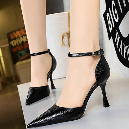 8 Cm Heels Women Pumps In Patent Leather With Snake Pattern Design And Kitten