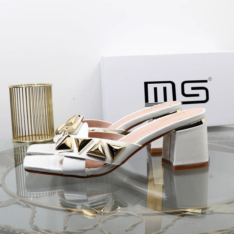 Metal Decorative Willow Nails Open Toe Sandals With 7Cm Thick Heels