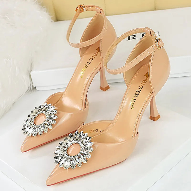 Rhinestone High Heel Buckle Pumps In Patent Leather For Women - Sexy Party Shoes