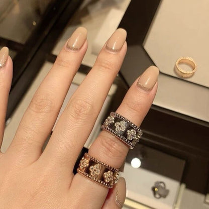 Clover Elegance Ring