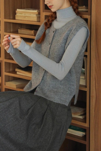 Relaxed Fit Crewneck Knit Top