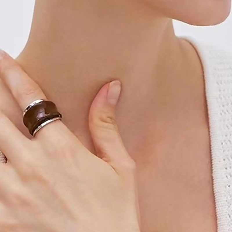 Asymmetrical Two Tone Layered Chunky Cuff Ring Silver / One Size