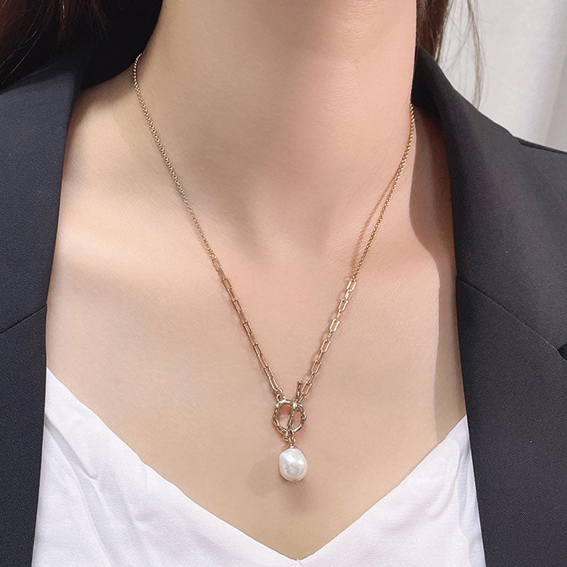 Baroque Pearl Toggle Pendant Cable Link Necklace