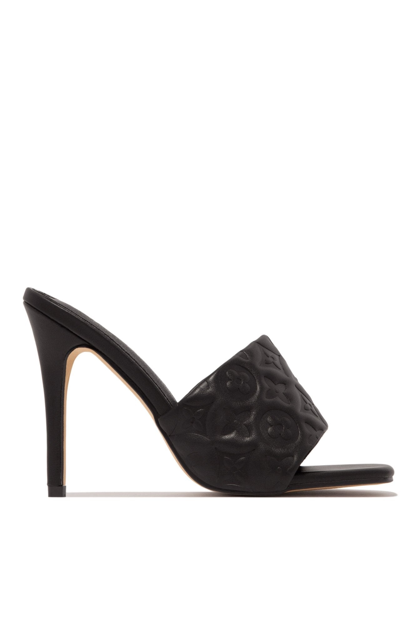 Judith Black Heels 7.5 /