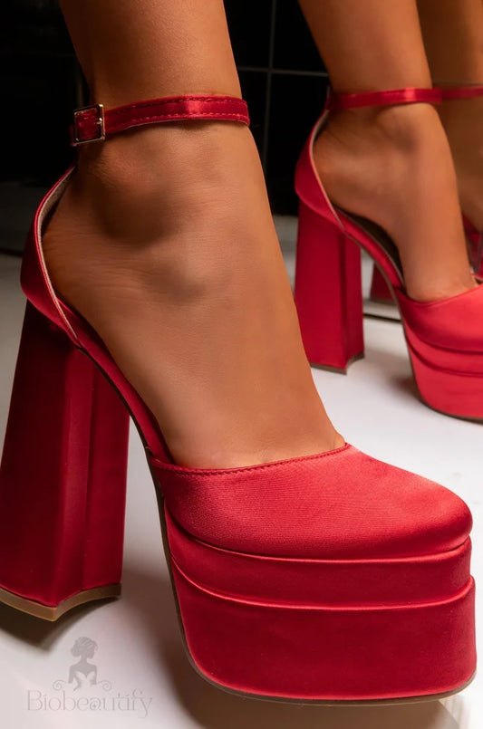 Blanca Red Heels 7 /