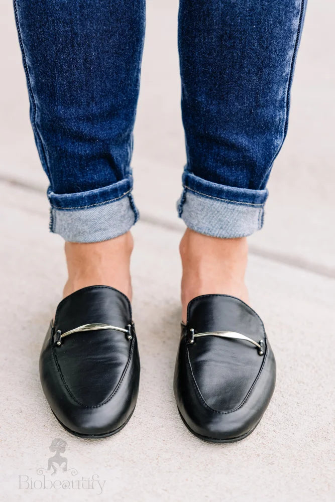 Boss Black Flat Mules 7 /