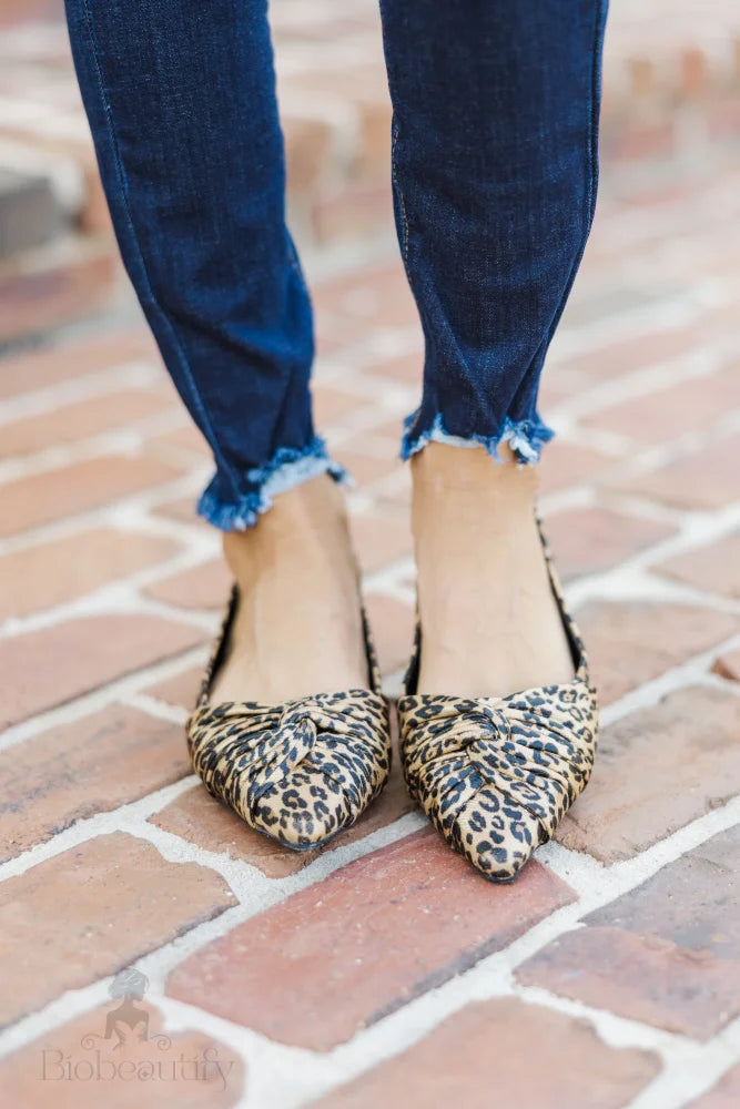 Brown Leopard Flats 6 /