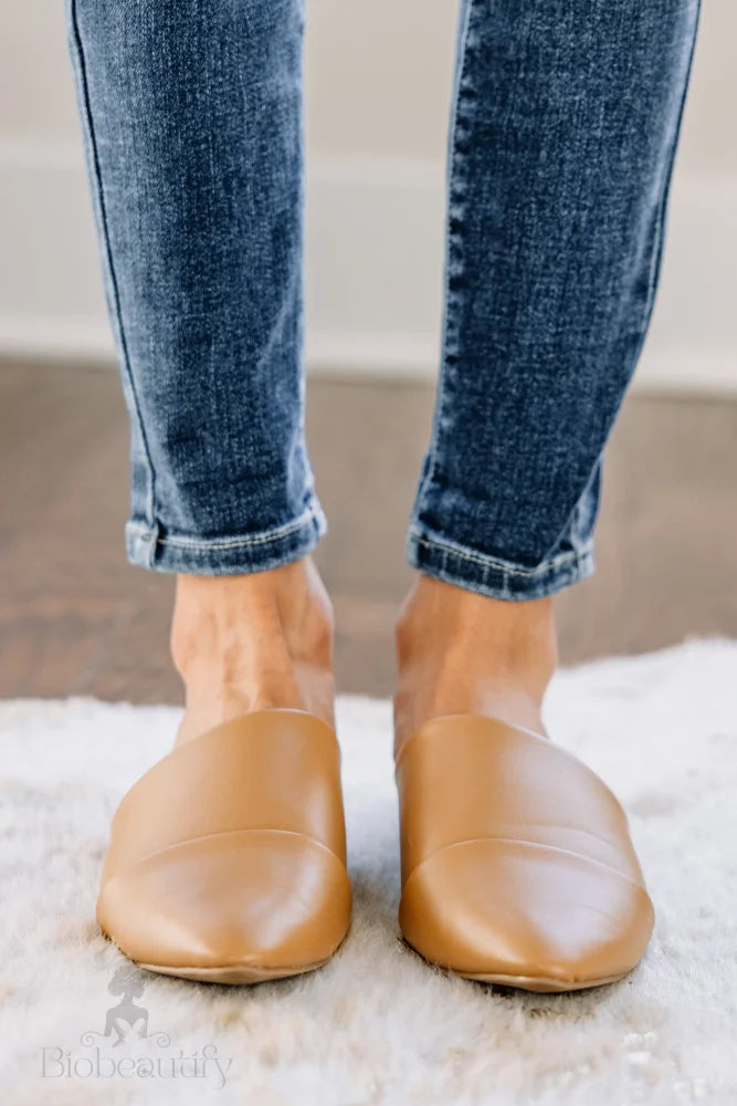 Butterscotch Brown Flat Mules 7.5 /