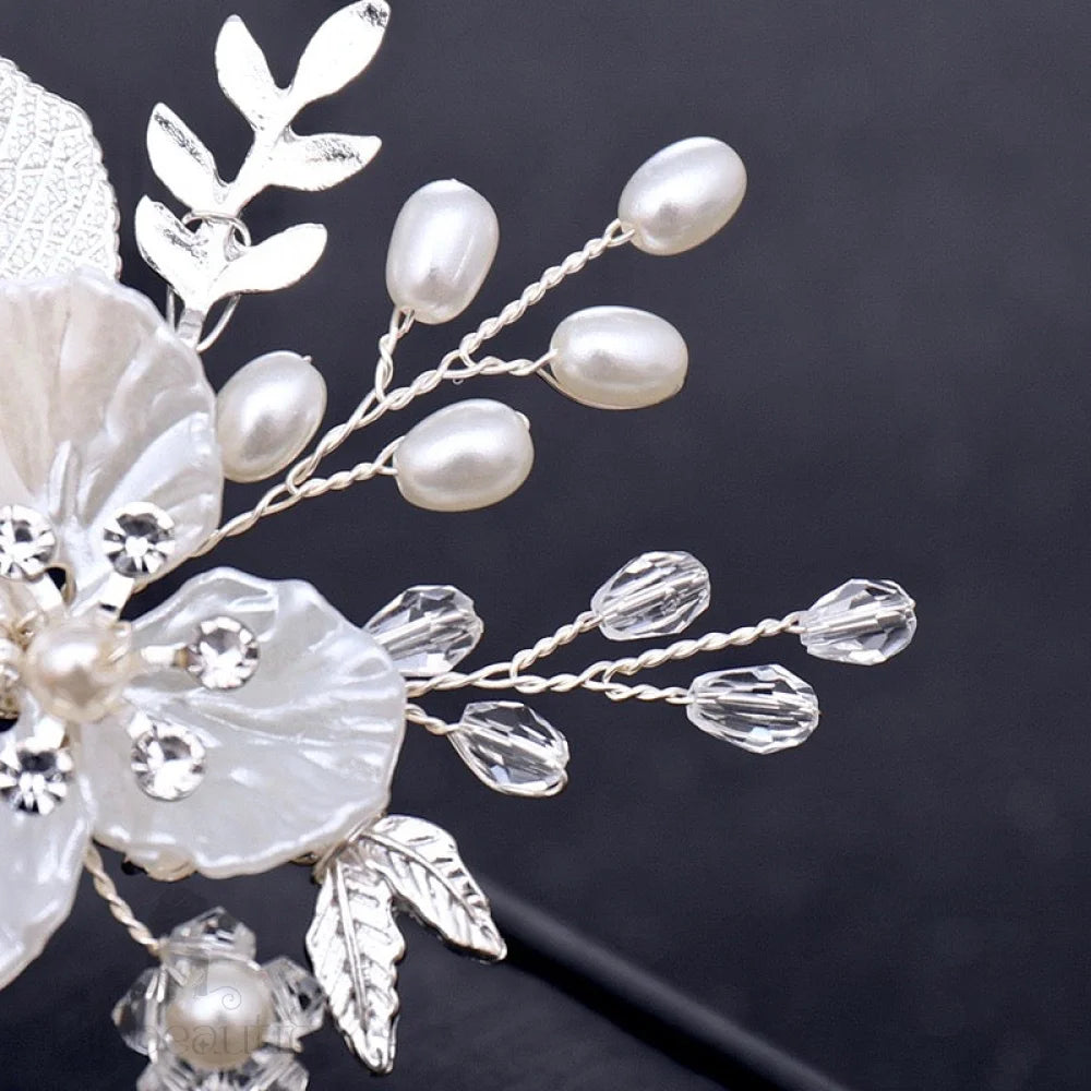 Clover Pearl And Crystal Bridal Hair Comb In Yellow Gold Silver