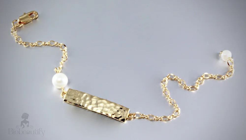 Cora - Minimalist Hammered Bar and Pearl Bridesmaid Bracelet - Available in Silver and Gold