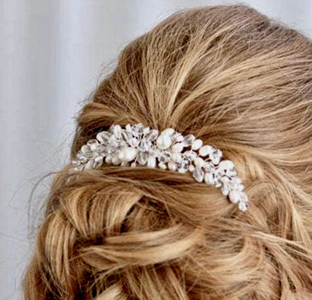 Daliya Silver Bridal Hair Comb With Natural Pearls