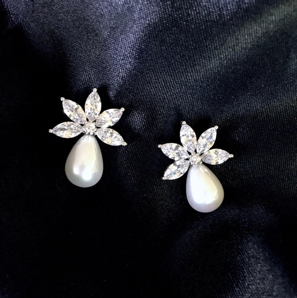 Darlene Bridal Earrings With Pearl And Cubic Zirconia In Silver Rose Gold