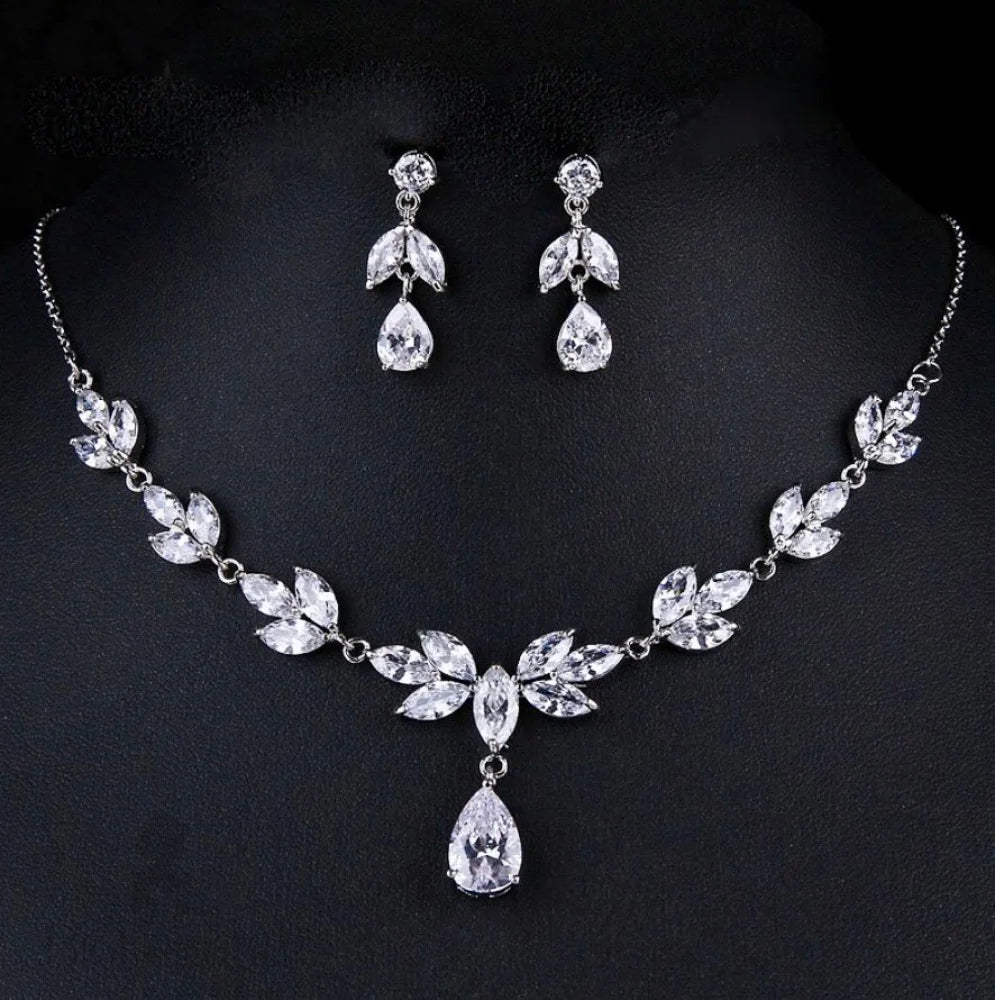 Dorothy Cubic Zirconia Bridal Jewelry Set In Rose Gold And Silver