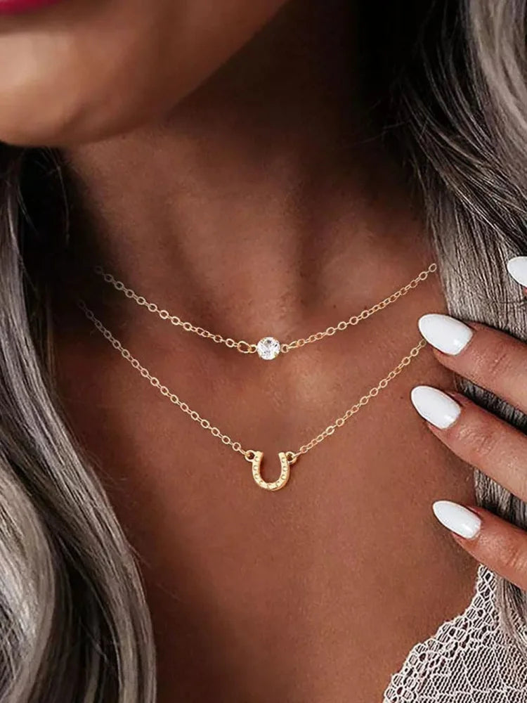 Double-Layer Horseshoe Necklace With Diamonds In Gold / One Size