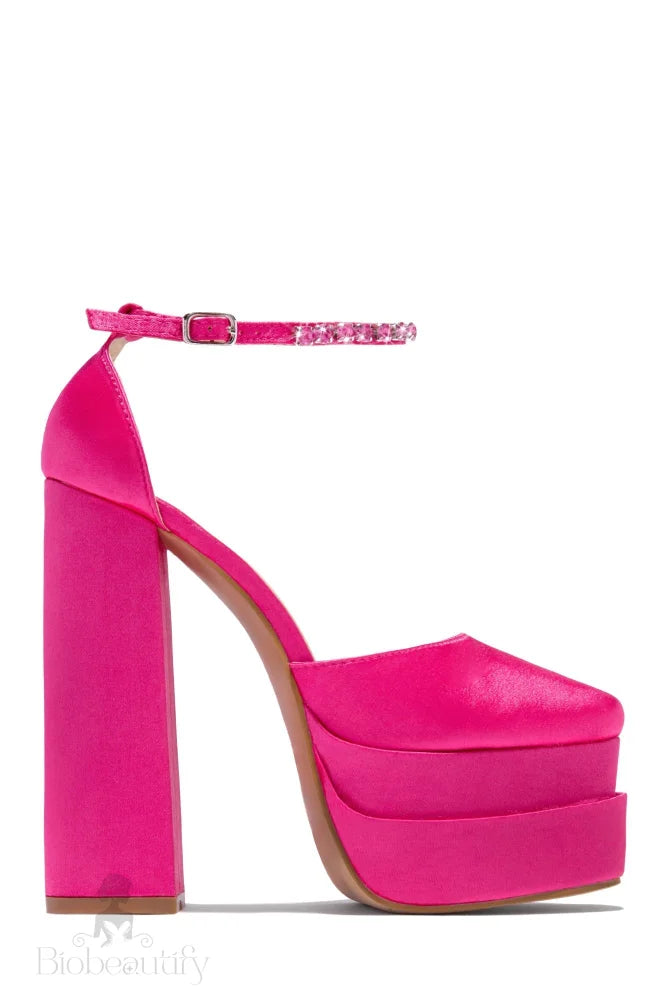 Elana Heel In Fuchsia 7.5 /