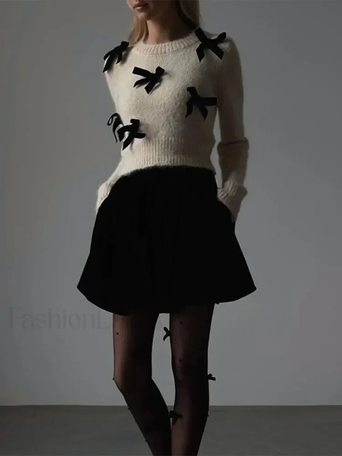 Fashion 3D Bow Round Neck For Women Elegant Long Sleeve Slim Warm Sweater Sweaters L