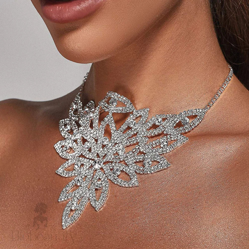 Floral Rhinestone Choker Necklace - Silver