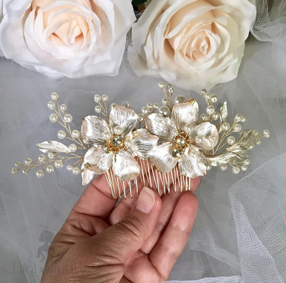 Geneva Pearl Bridal Hair Comb In Gold And Silver