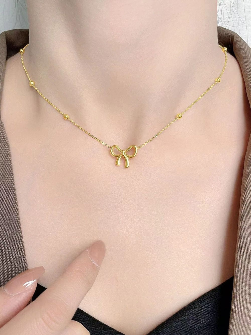 Bowknot Charm Choker Necklace
