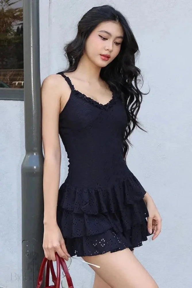 Hollow Out Slim Spaghetti Strap V-Neck Mini Dress