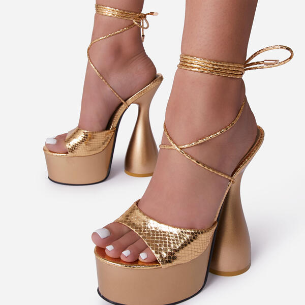 Gold Coming In Hot Heels 8.5 /