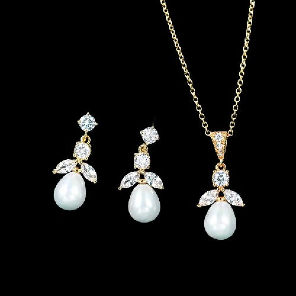 Kathani Pearl And Cubic Zirconia Jewelry Set In Gold Or Silver