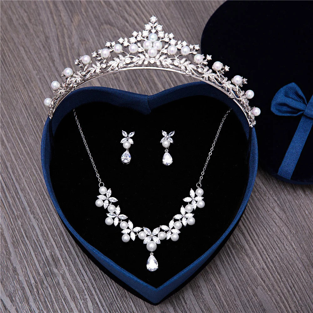 Louise Silver Jewelry Set With Cubic Zirconia And Pearls