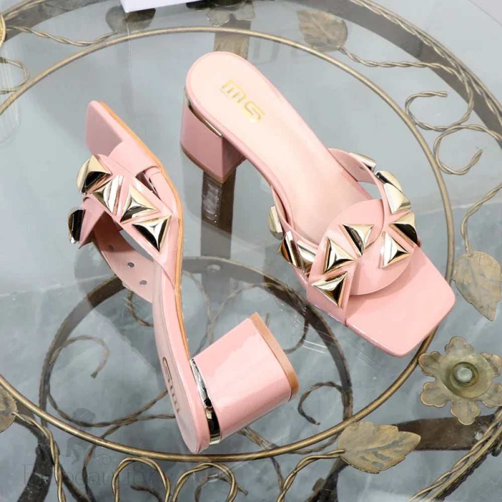 Metal Decorative Willow Nails Open Toe Sandals With 7Cm Thick Heels