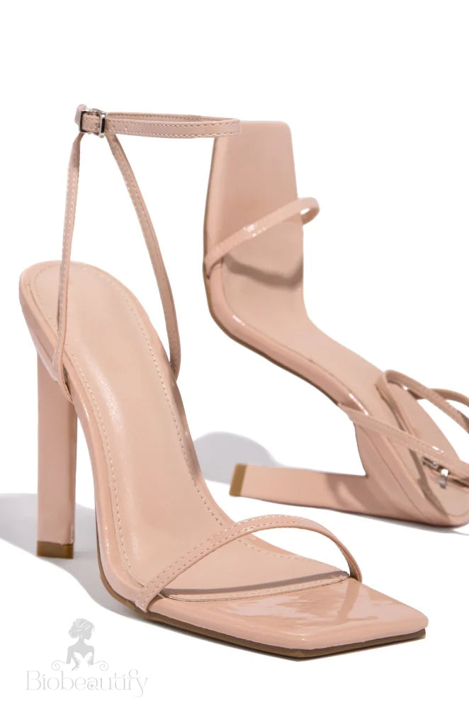 North Heels In Nude 7 /