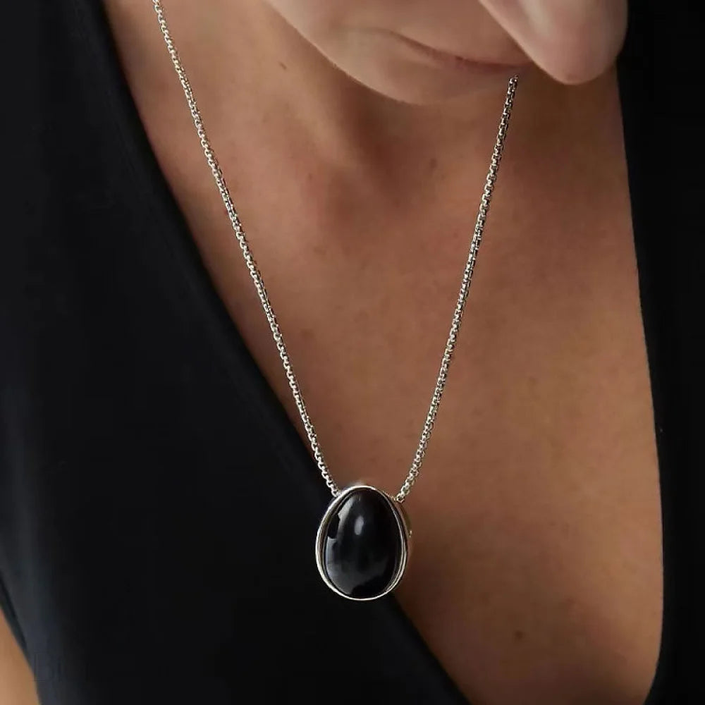 Onyx Pebble Pendant Necklace With Sterling Silver Plated Box Chain