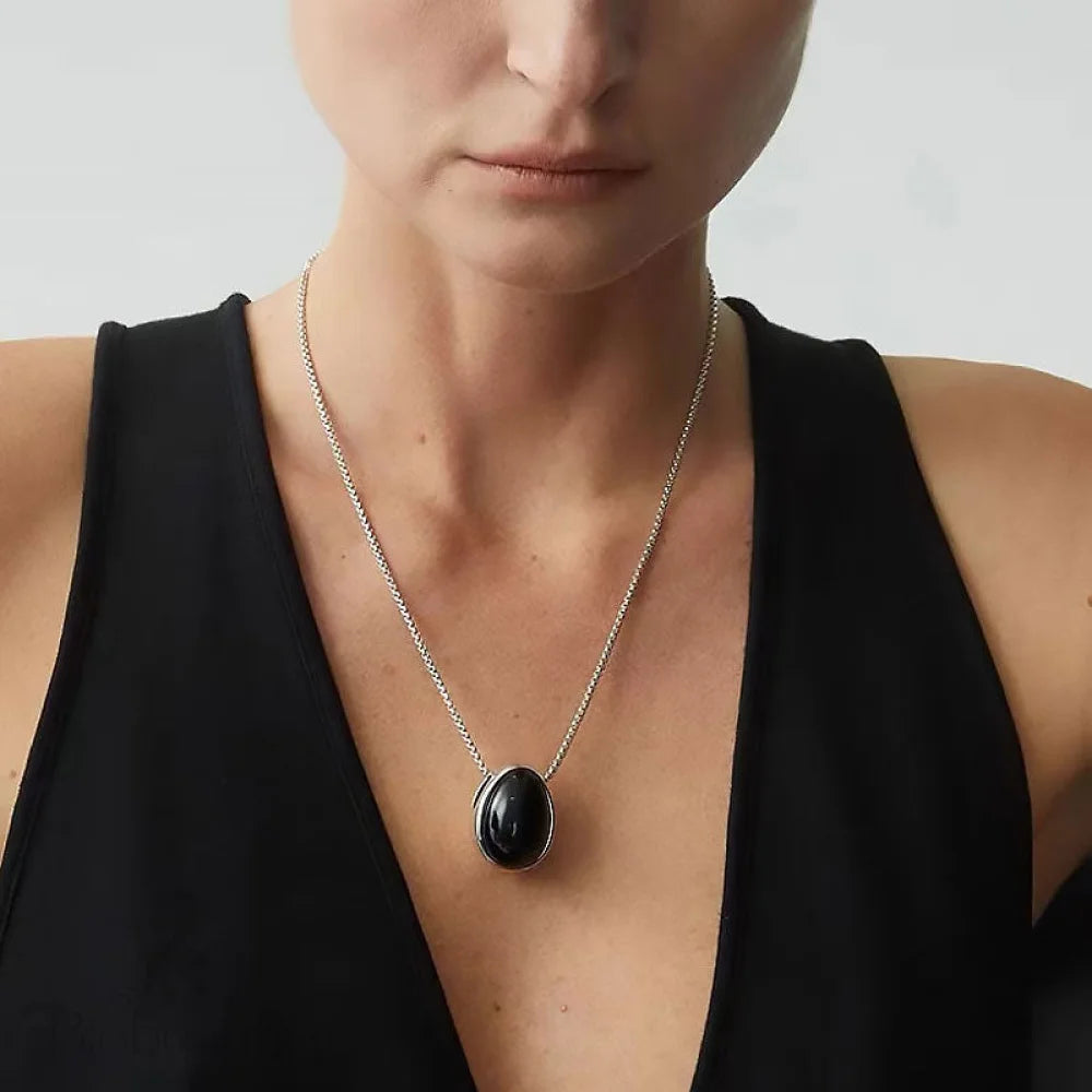 Onyx Pebble Pendant Necklace With Sterling Silver Plated Box Chain