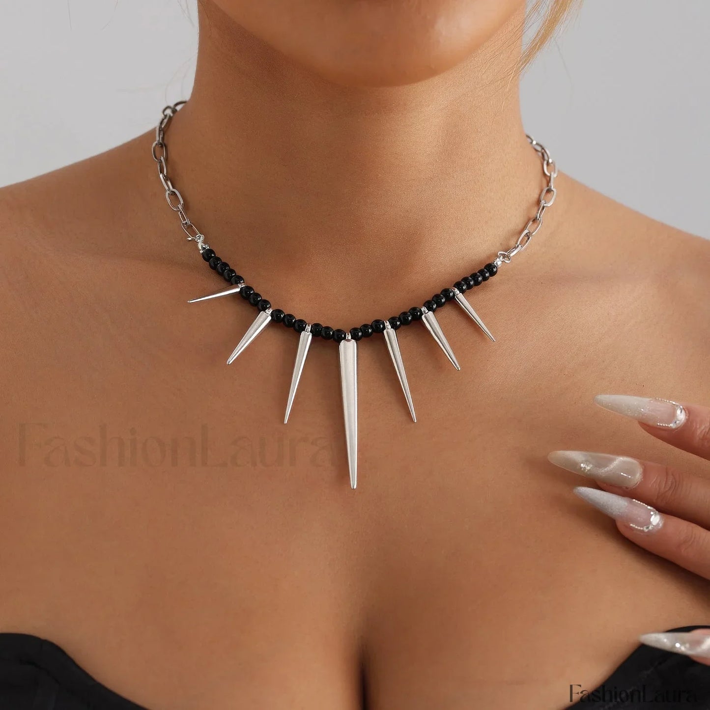 Punk Chain Black Pearl Studded WHITE
