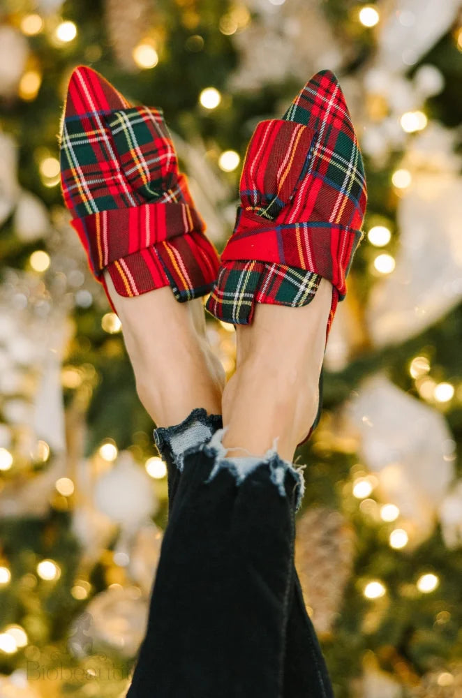 Red Plaid Flats Under The Tree 5.5 /