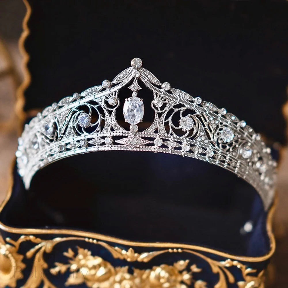 Royal Glamour Tiara By Monica