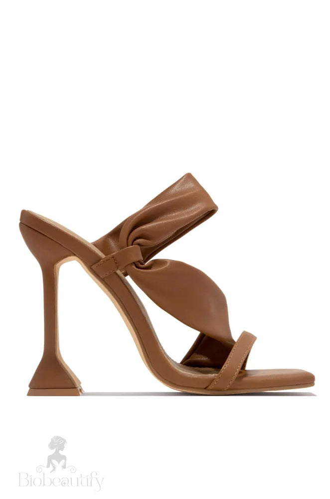 Serena Tan Heels 8.5 /