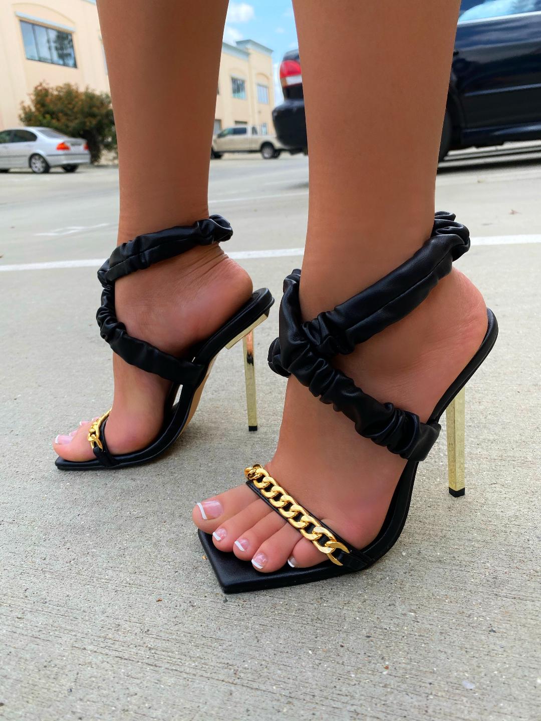 Catalina Black Heels