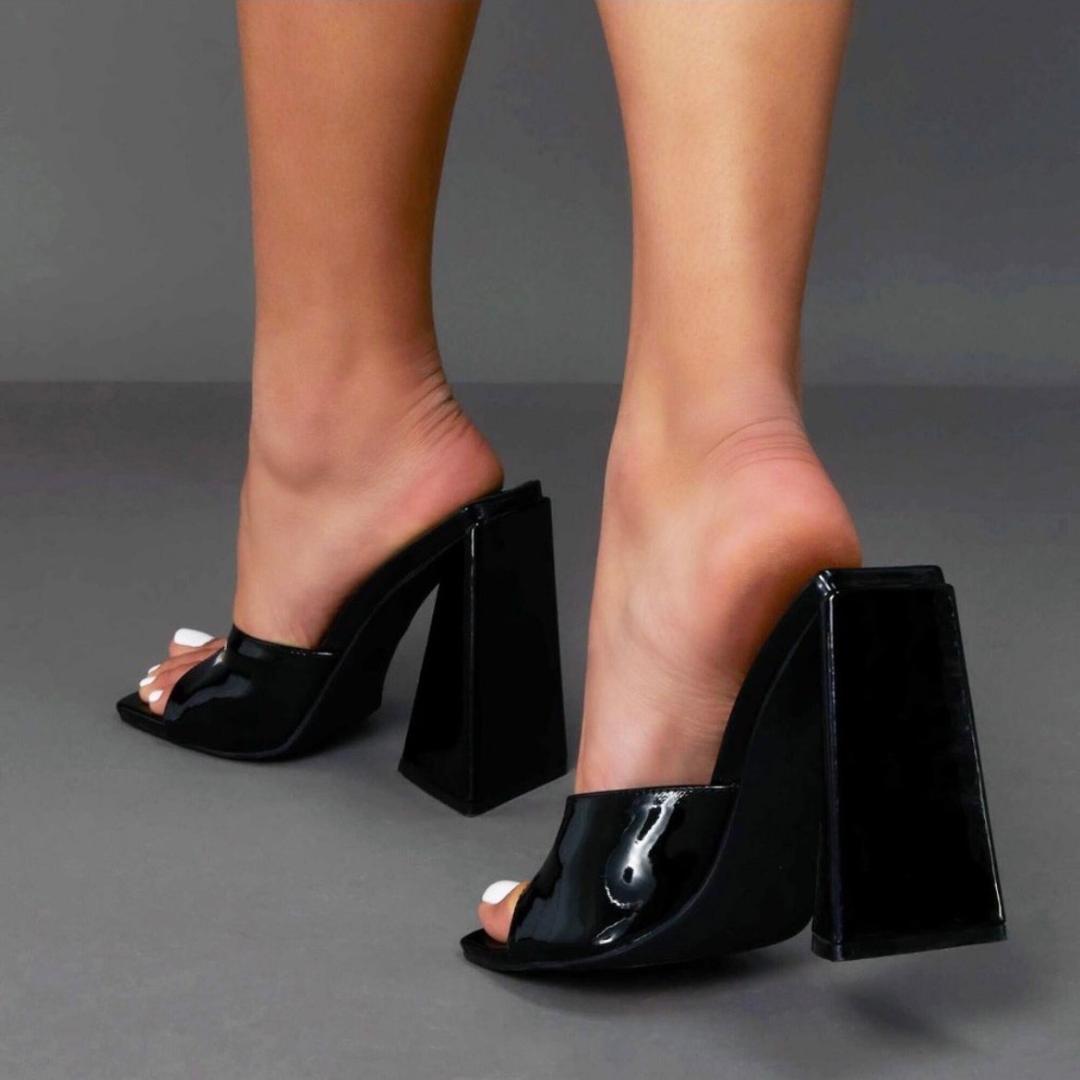 Margo Black Heels 7.5 /