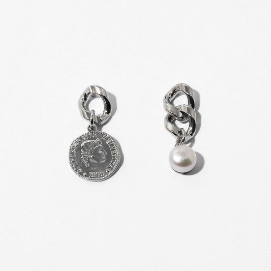 Coin Pearl Pendant Chunky Chain Earrings - Silver One Size /