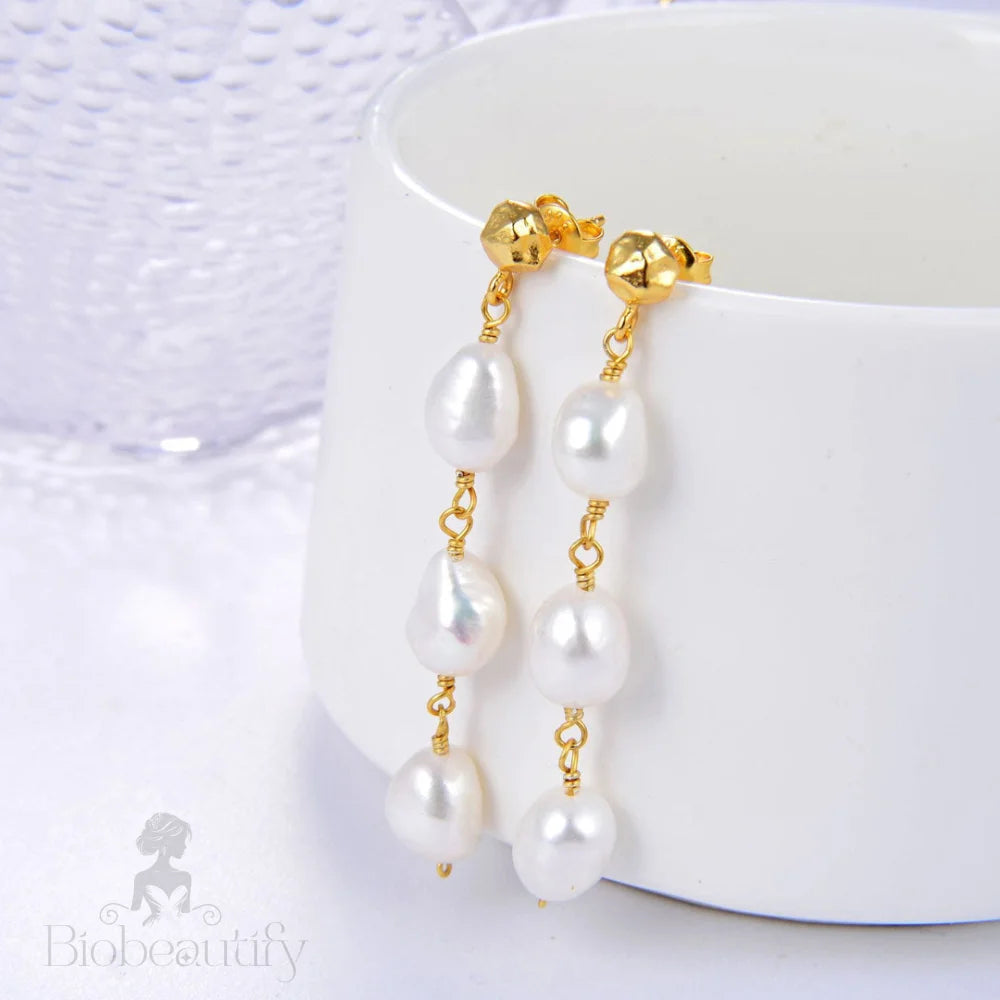 Vintage Dripping Pearl Linked Drop Earrings White