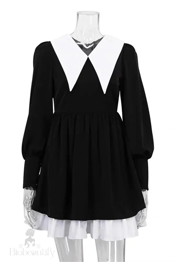 Vintage Mini Dress With Turn-Down Collar