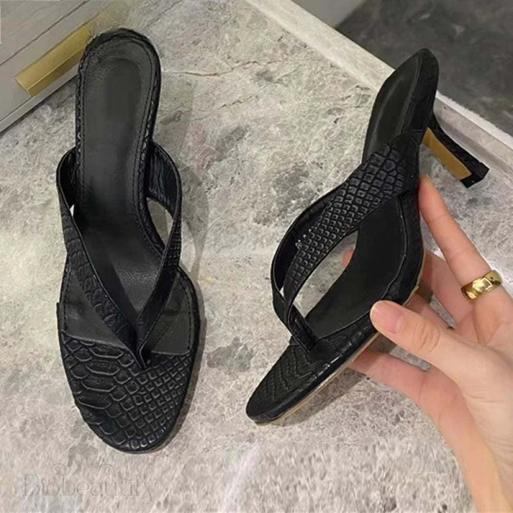 Women’s Summer Outdoor Sandal Slip On Flip Flop With Thin Low Heels Black / 40